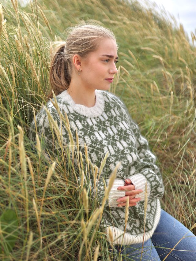 425S-01m DINA DAWN solid dam