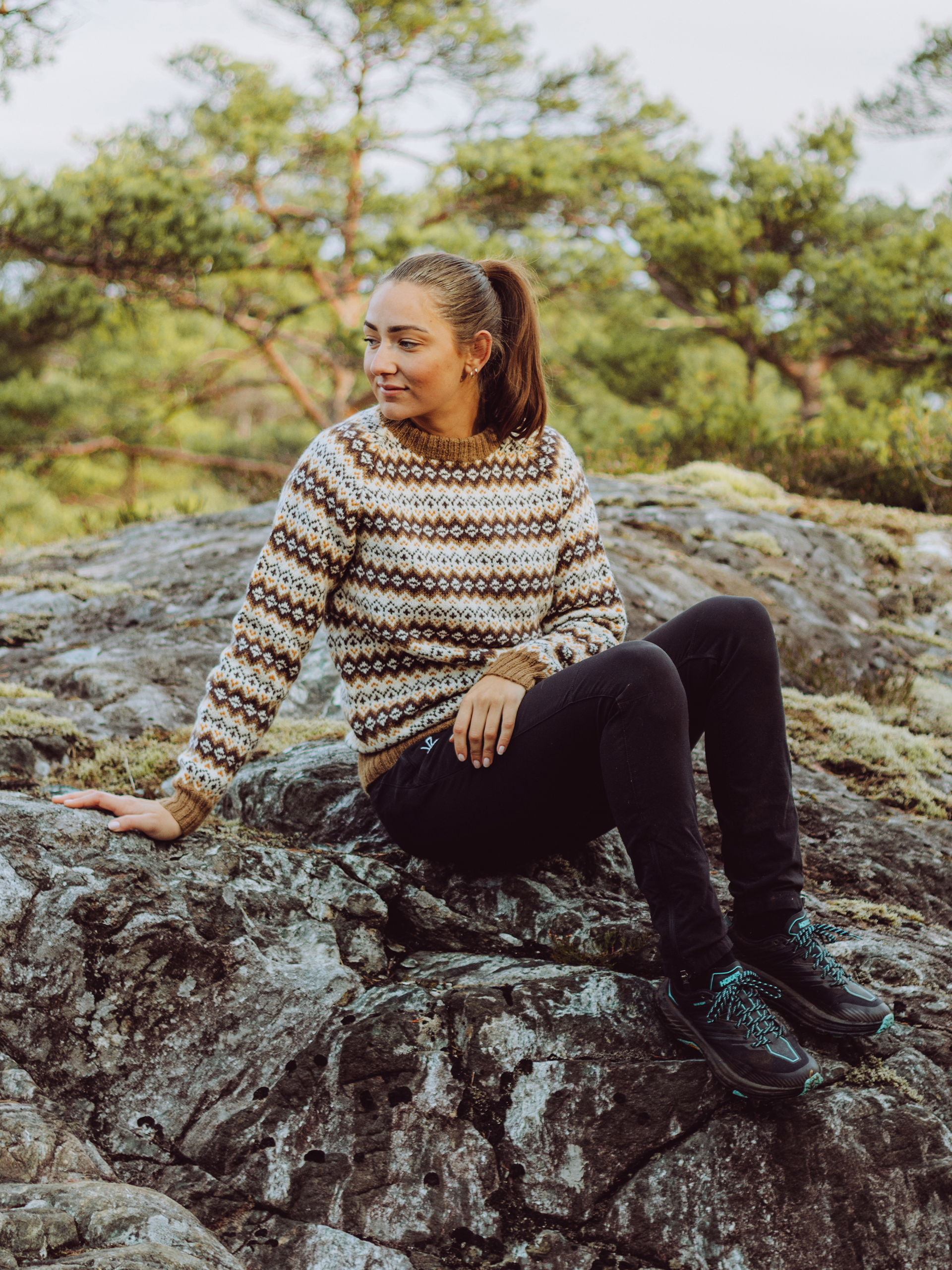 111-18 Tynn Drifa genser