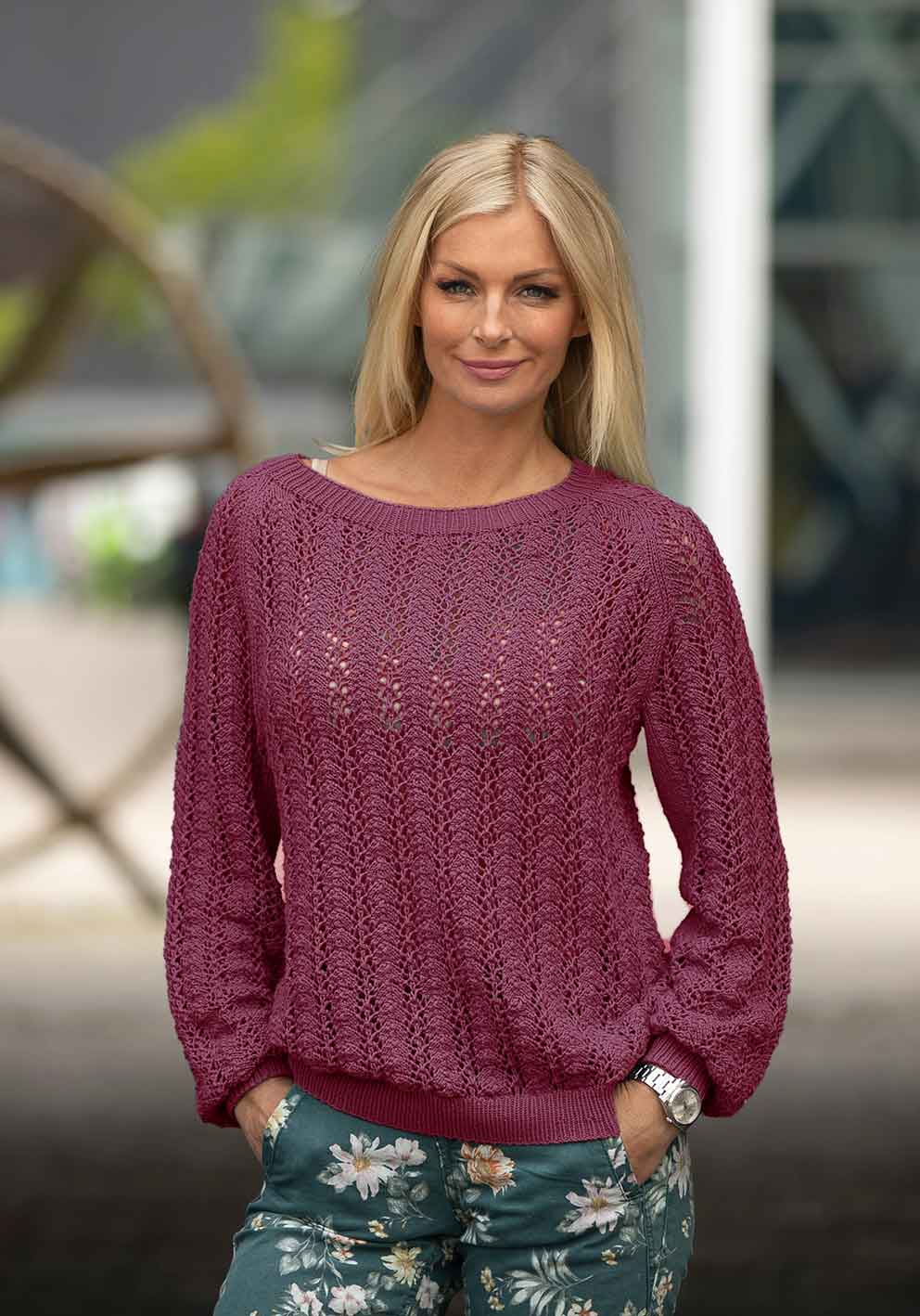 1915-3 Merethe sweater bordeaux
