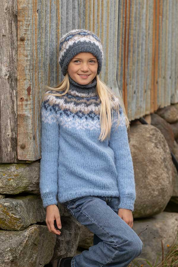 2027-1a Nova tröja och lue ljusblå