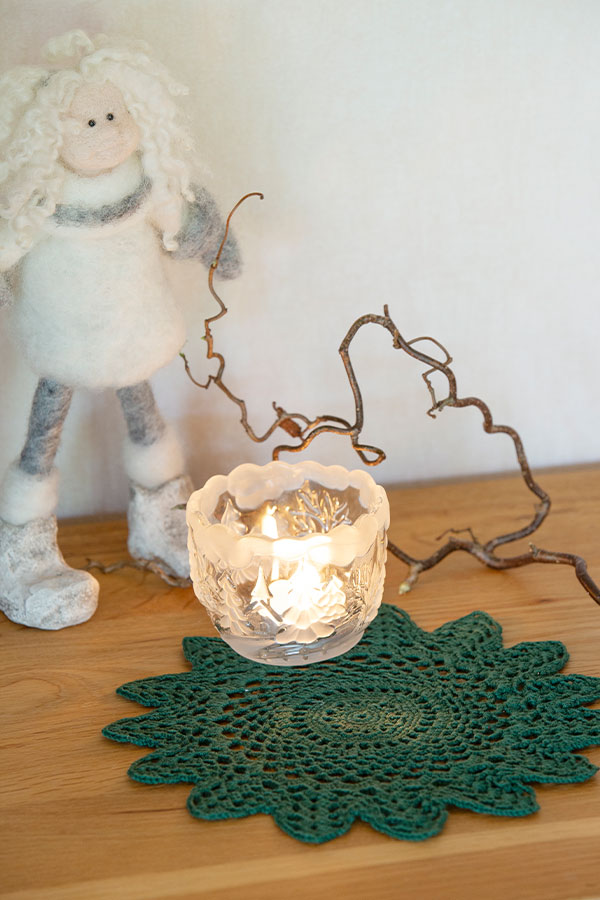 2030-15 Heklet brikke