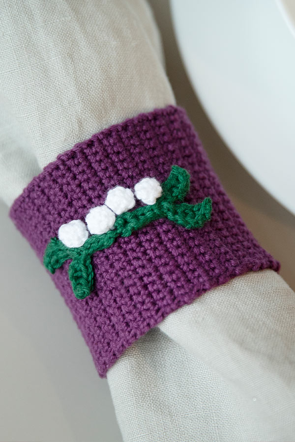 2030-2c Heklet serviettring lilla