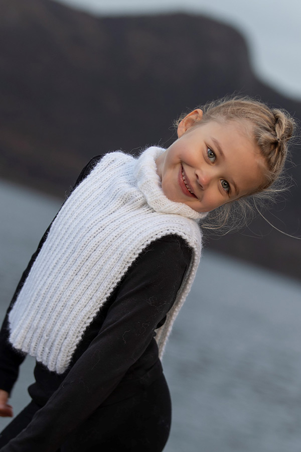 2034-7 Riba hals og lue