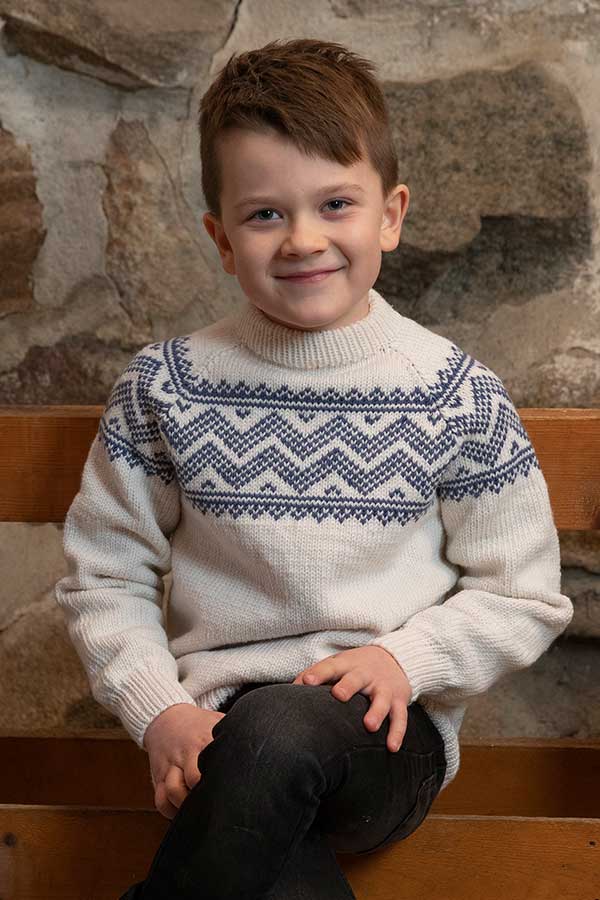 2105-07 Setesdal genser Tayo