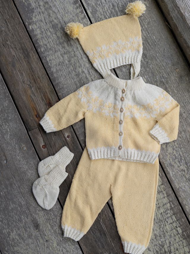 2126-8 Helle sett lys gul