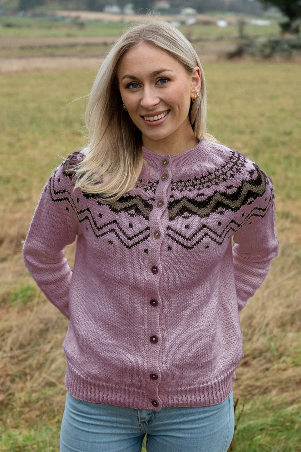 Ivalo jacka dov grålila