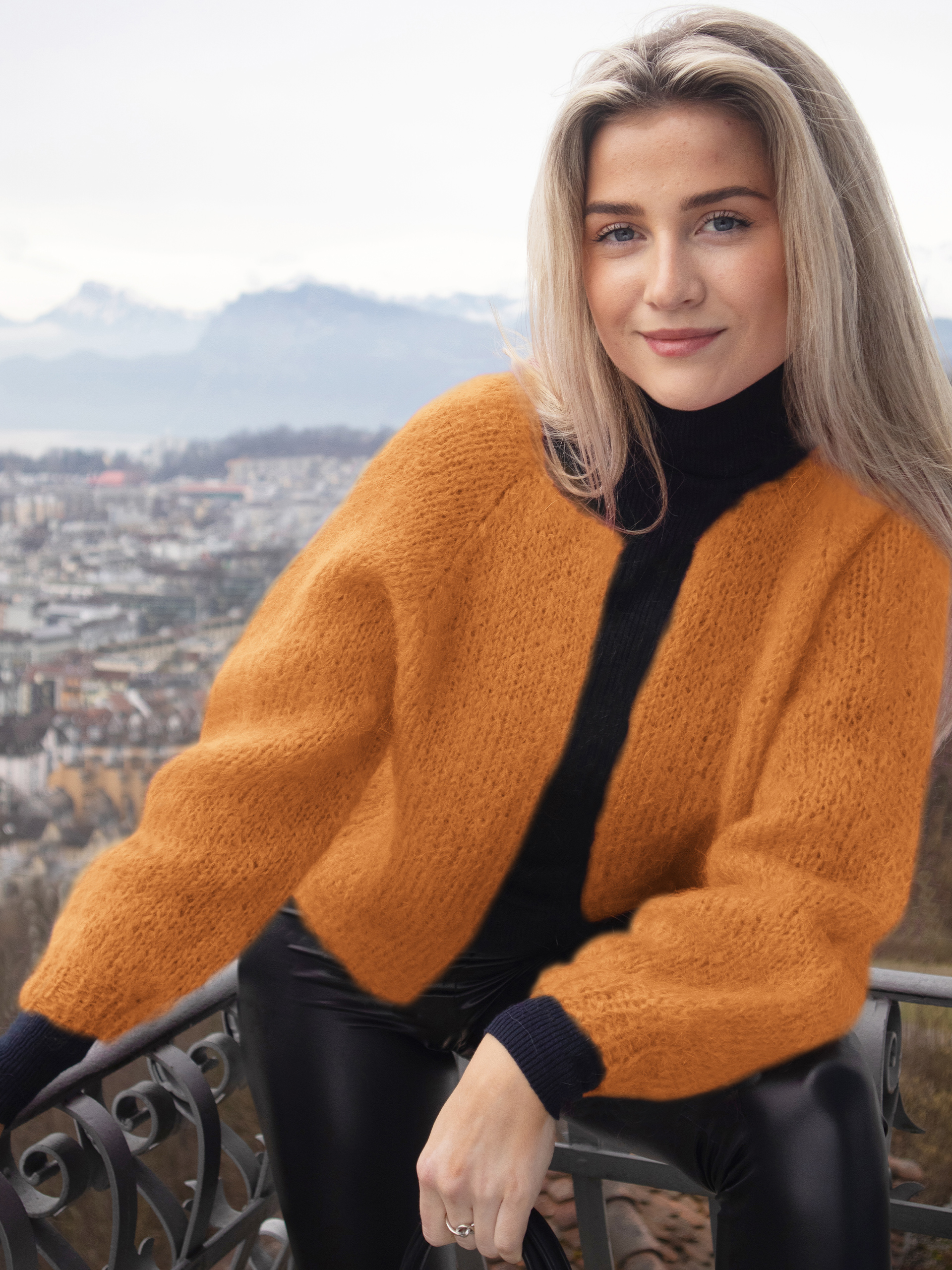 24-06s Dandelion safran