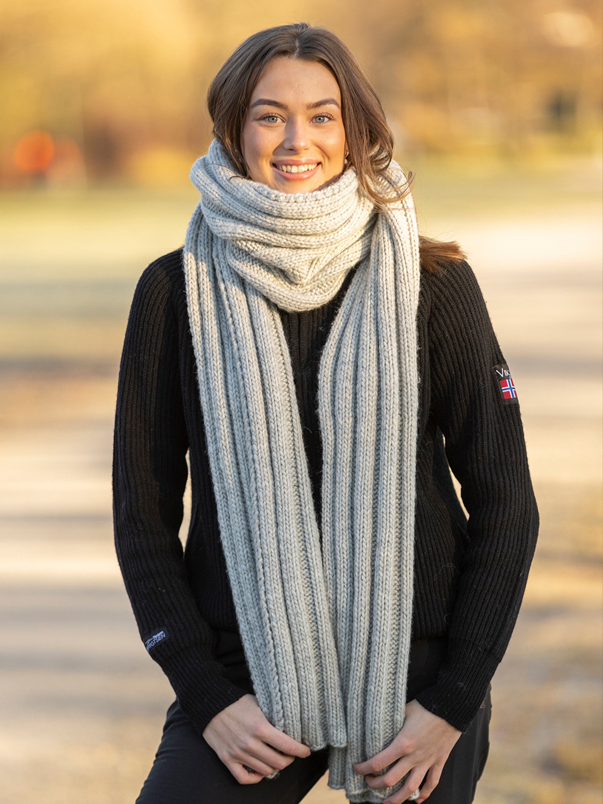 2404-17 Anore skjerf