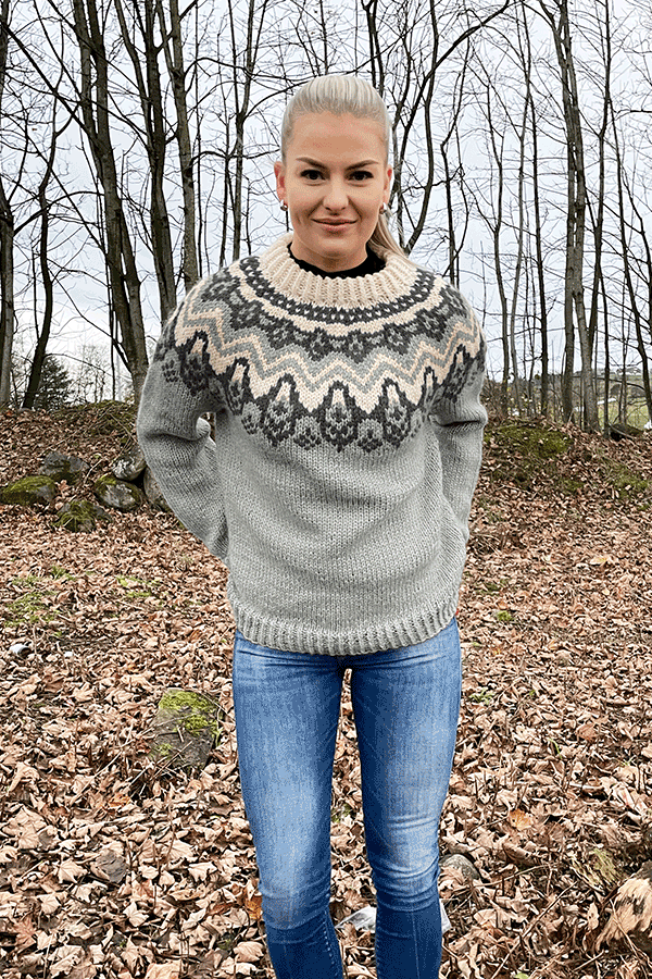 294-03e Klaki tröja