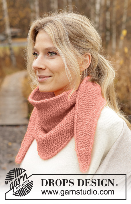 234-79h Cantaloupe Shawl