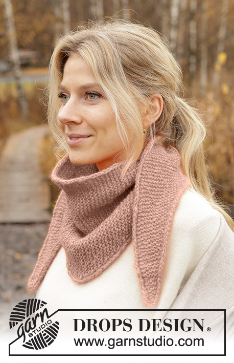 234-79i Cantaloupe Shawl