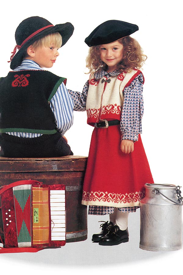385-04 Småfolk festdrakt jente