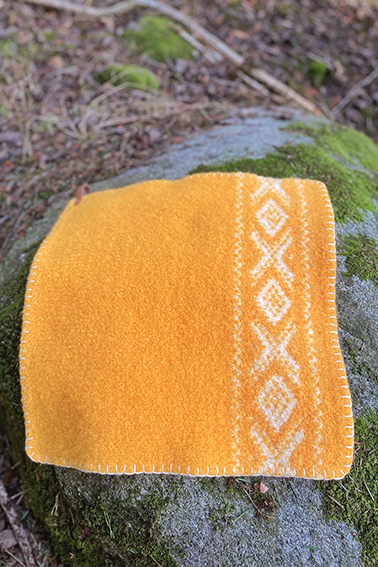 409-15 Cortina sittdyna