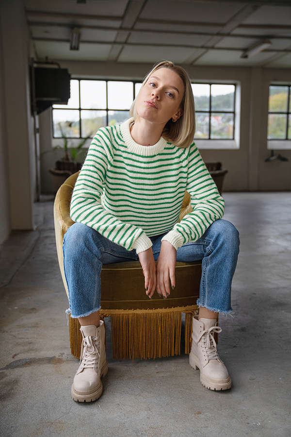 435-25d Noori tröja klargrön