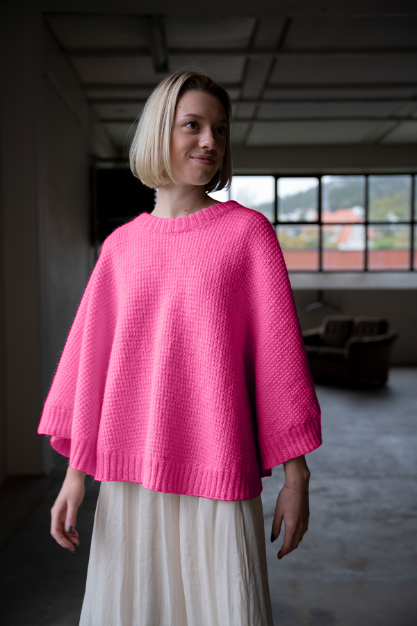 443-19d Florence poncho och halstub pink