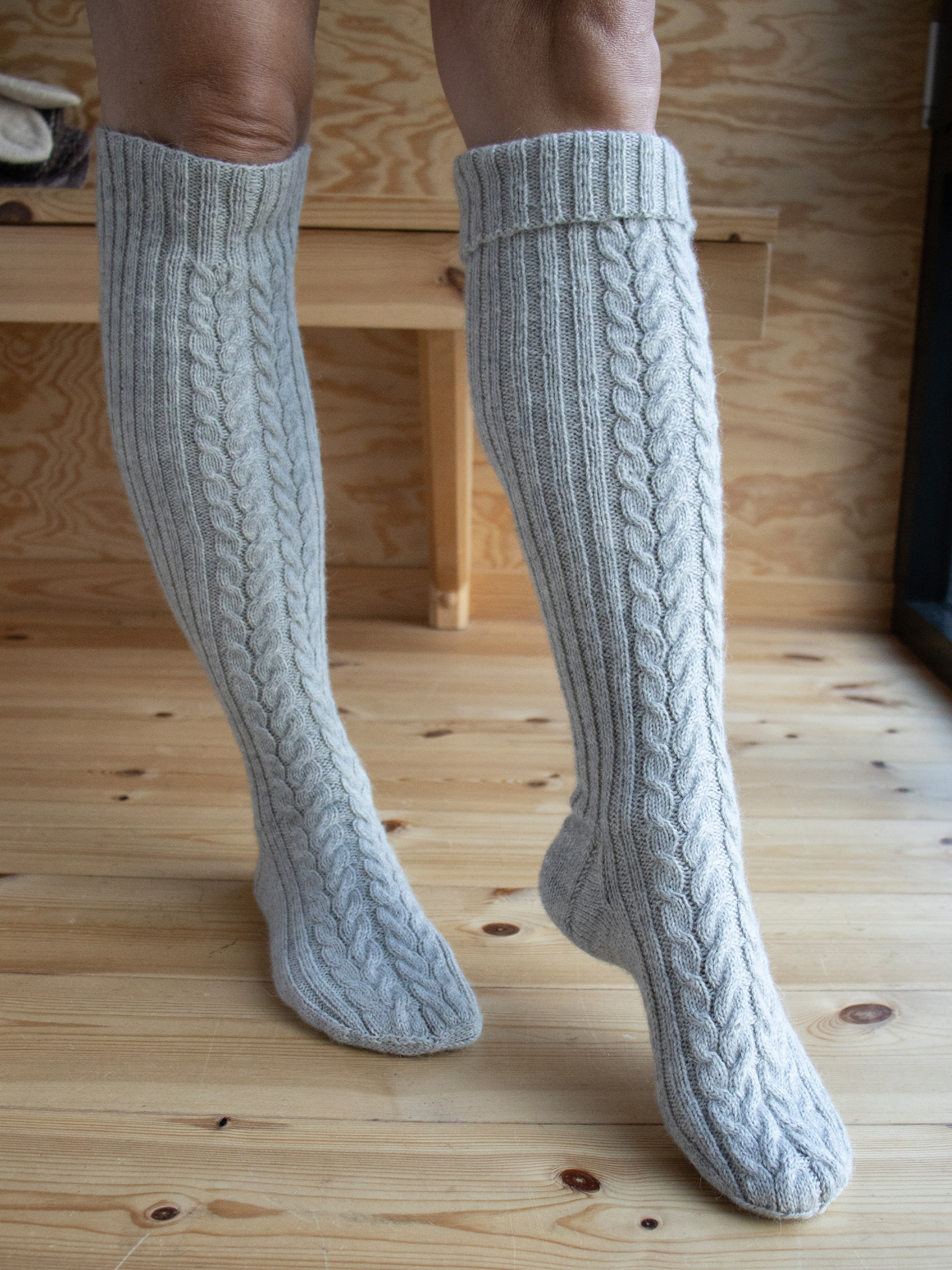 462-01 Lun Flette knestrømper