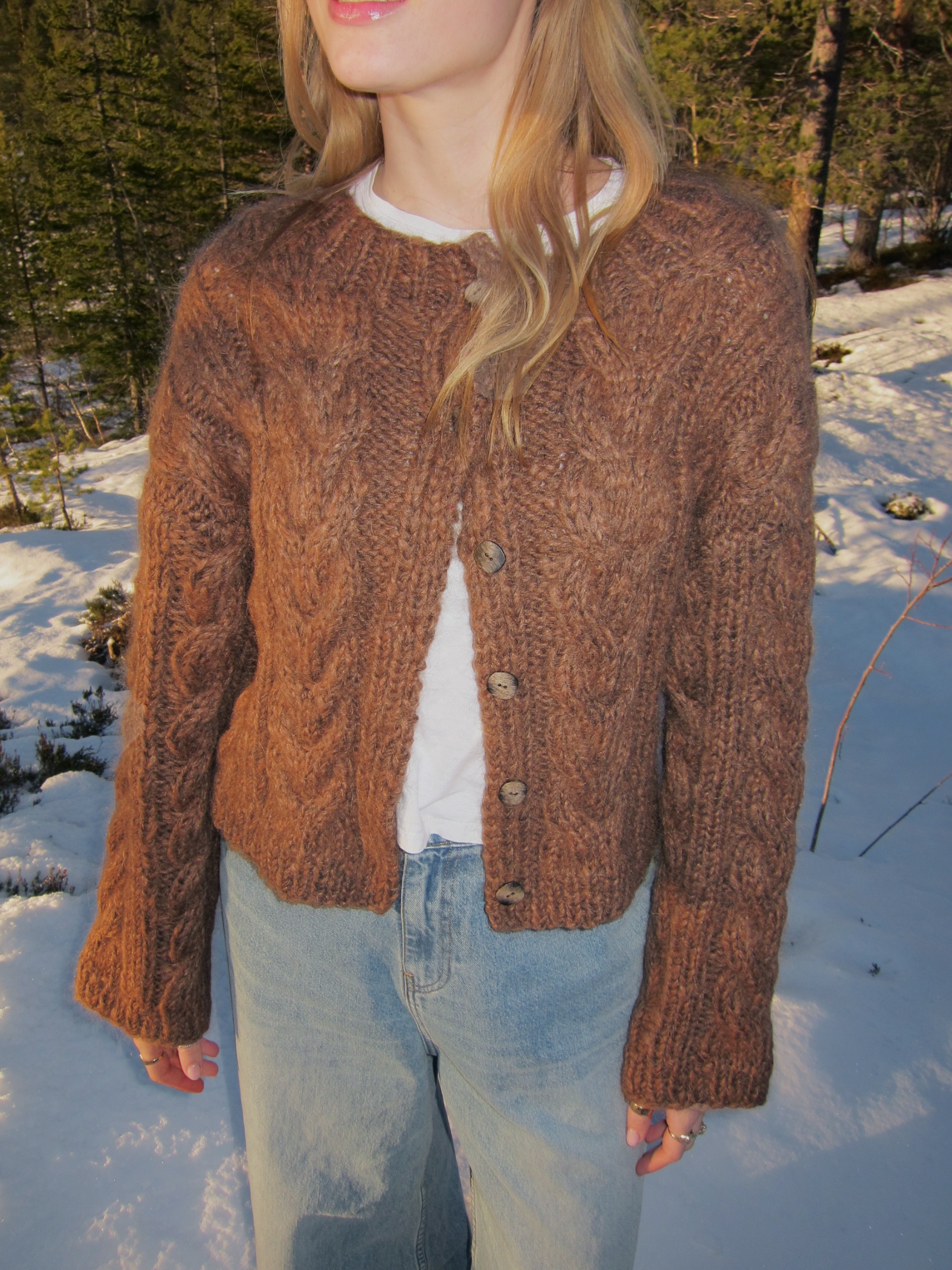 521TS-01b SANDOK  Cardigan med flätor