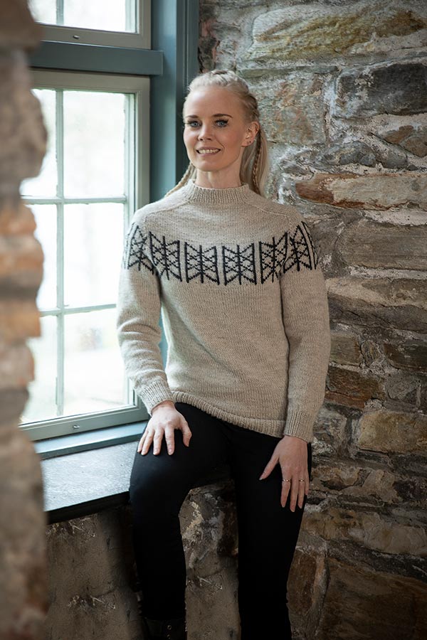 2127-4b Skulds nett tröja Urd pärlgrå