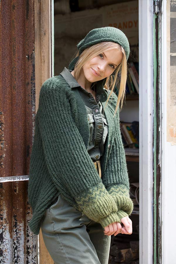 80-04 Ulrika cardigan og headscarf grønn