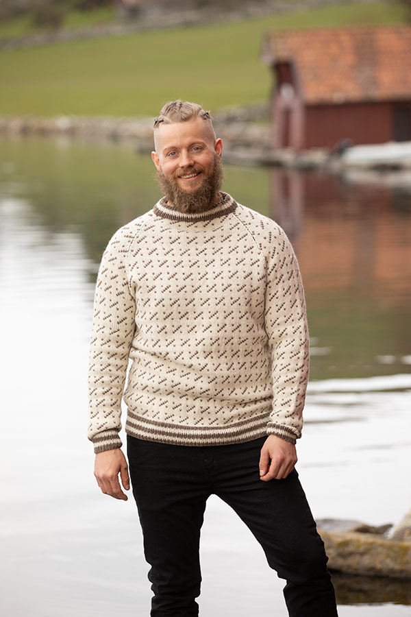 2127-8b Mode-islender naturhvit-brun