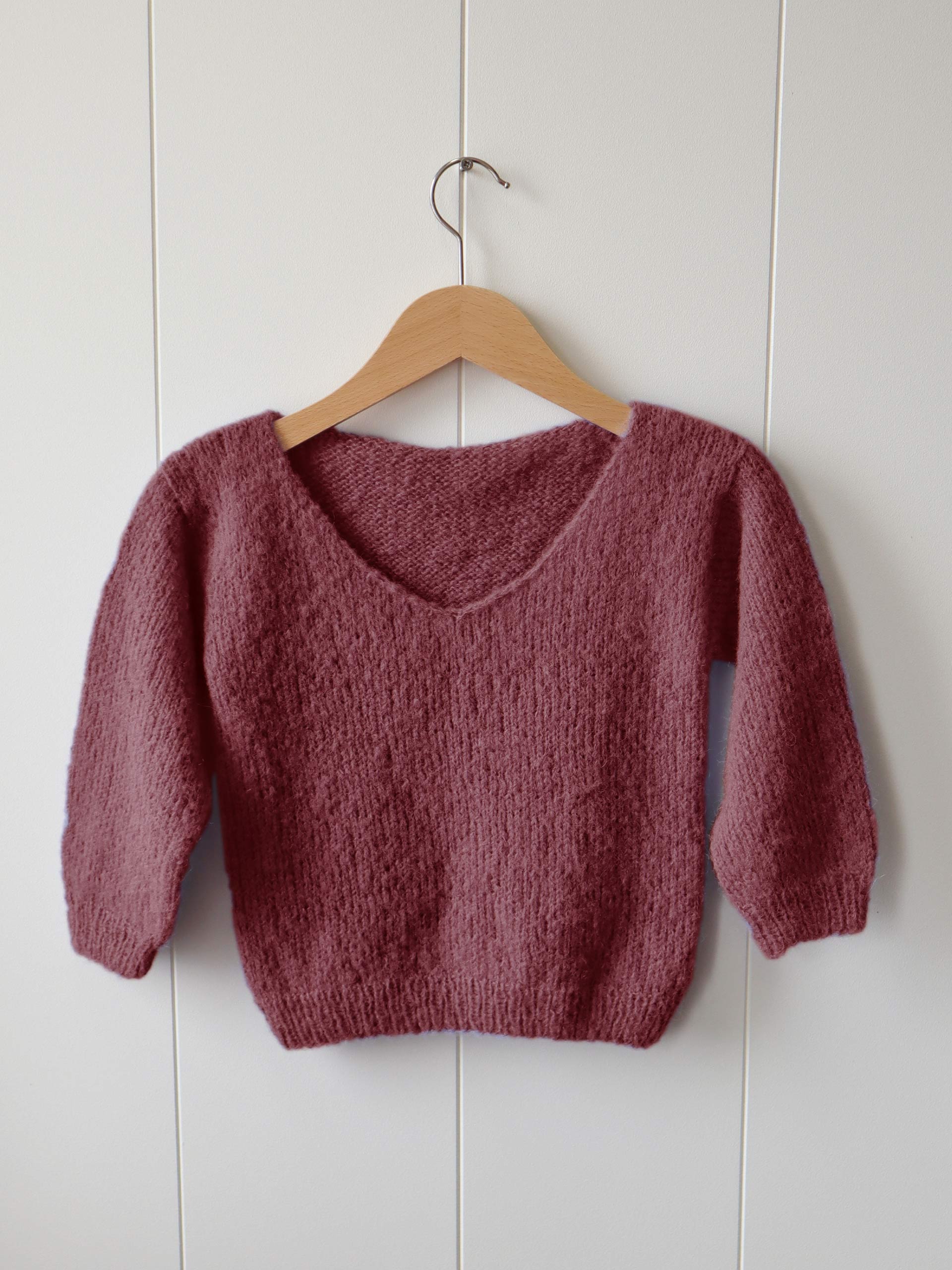 99-23 Amanda genser barn vinrød