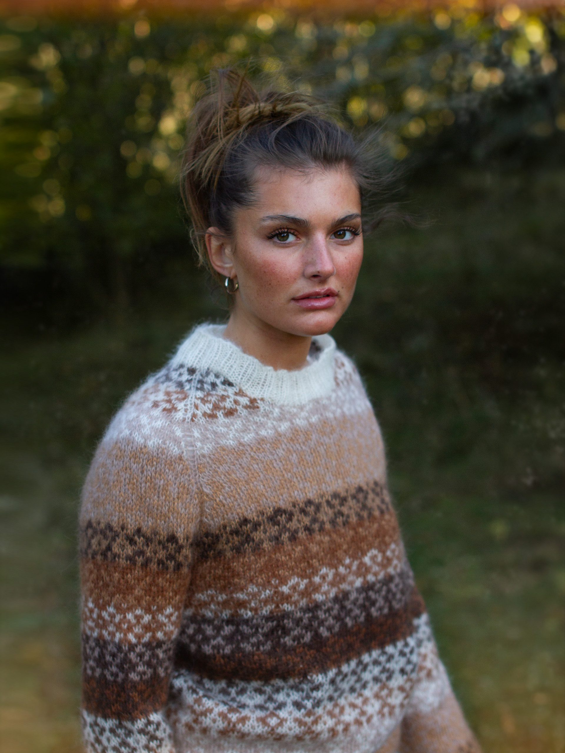 323K-02c AURA tröja