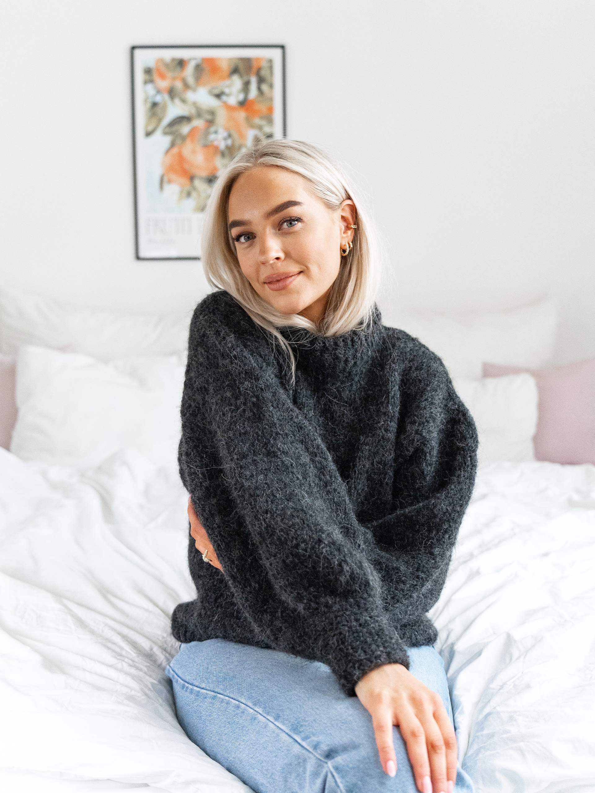 THE BASIC tröja svart