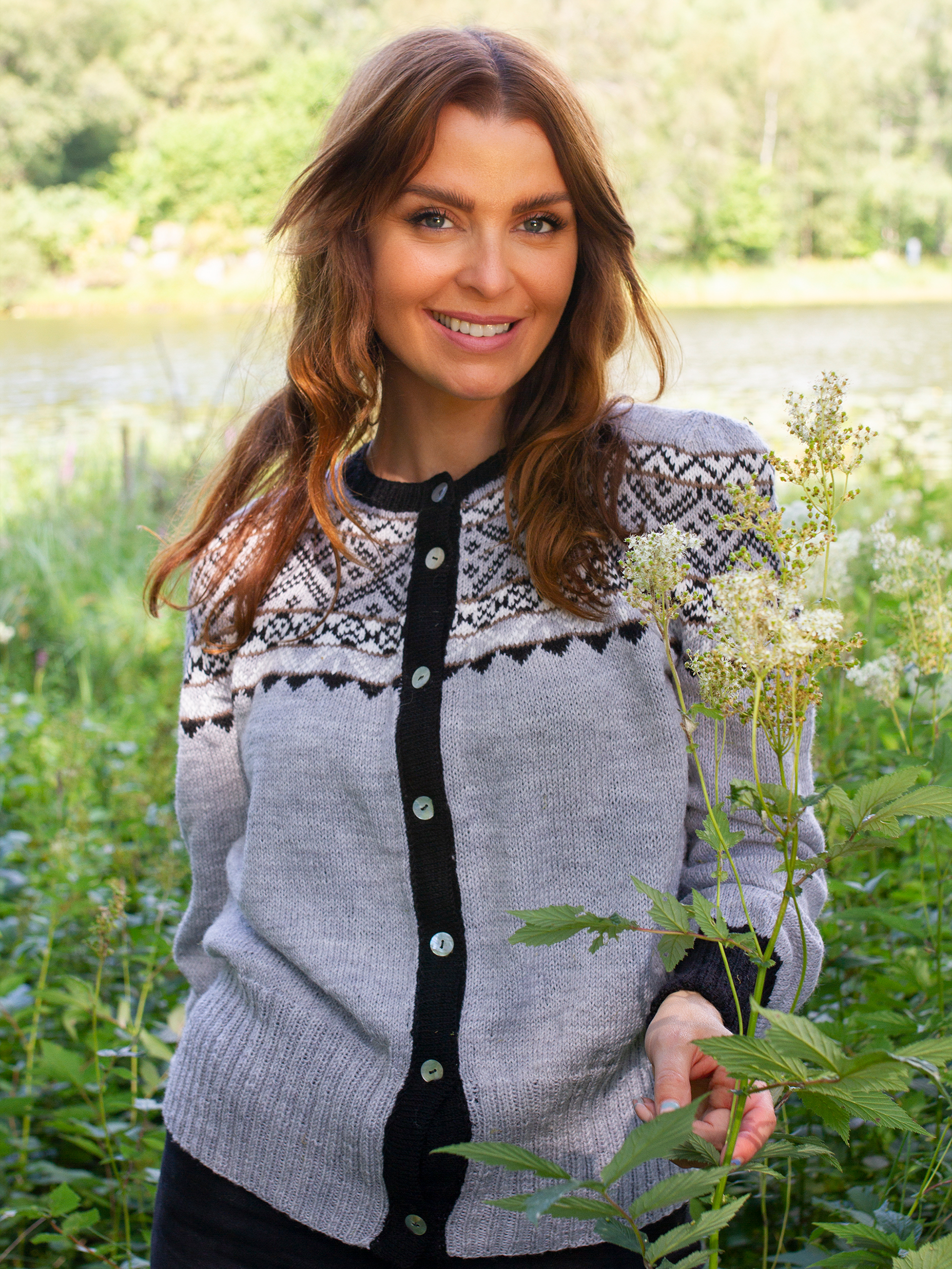 Birgit cardigan ljus gråmelerad