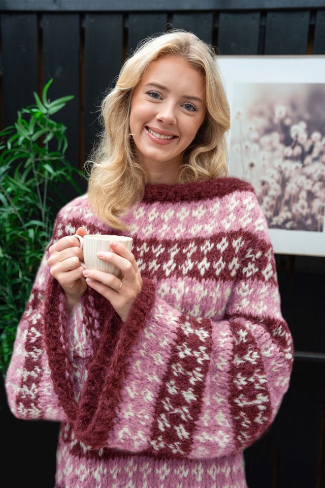 523V-04e Blome genser (Fnugg in Florence)