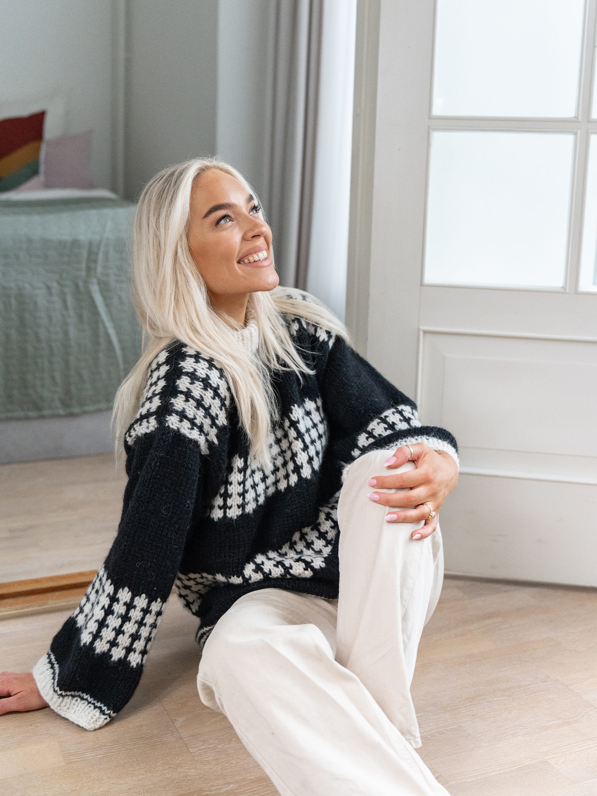 CHARLIE SAGA genser svart/natur