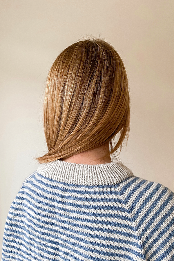 Barcode sweater cloudy ocean