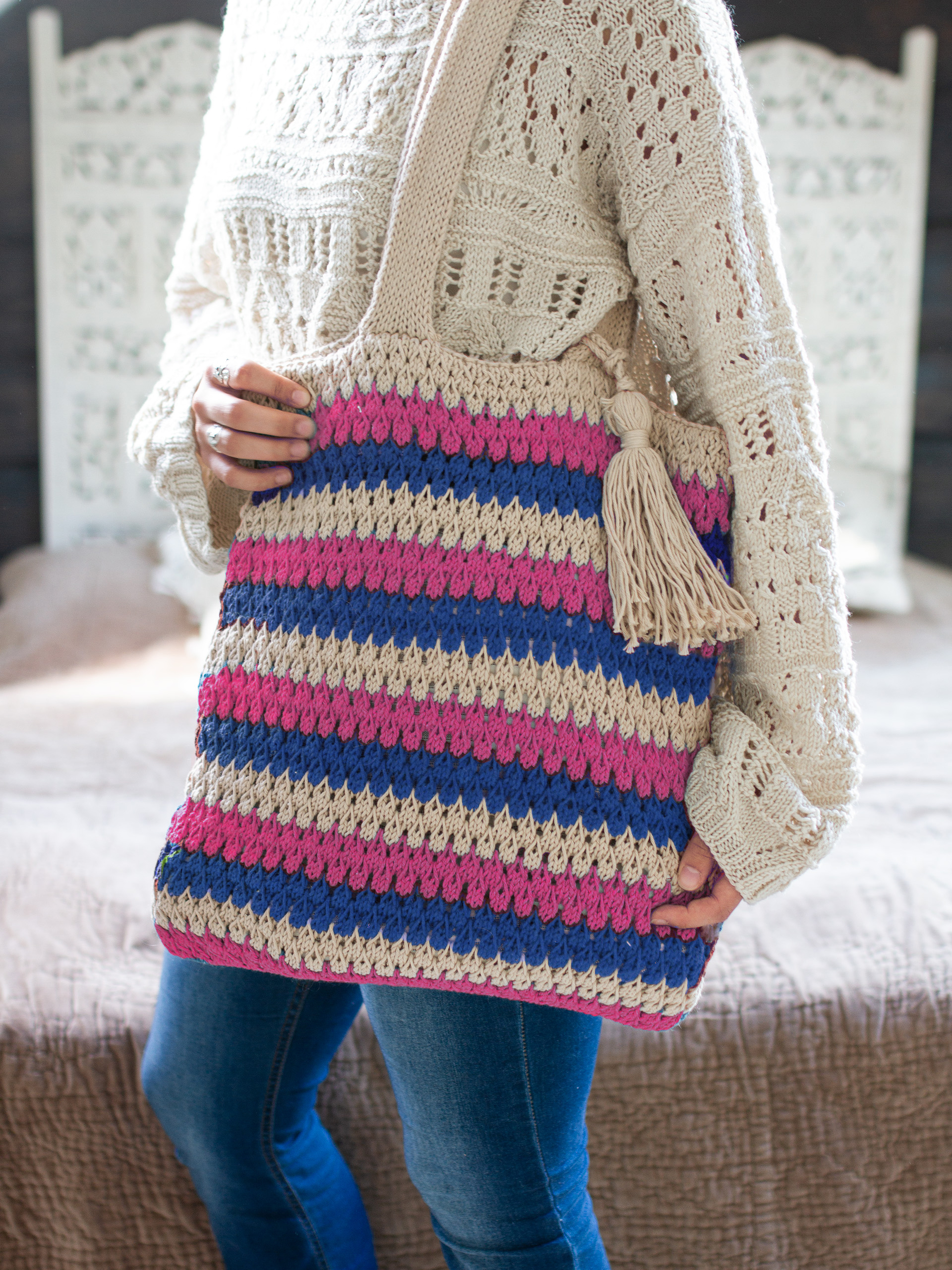 323K-04c COACHELLA väska