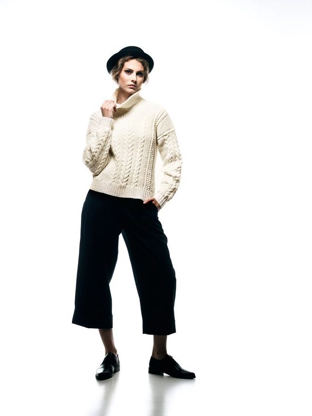 36-07 Tröja med flätning