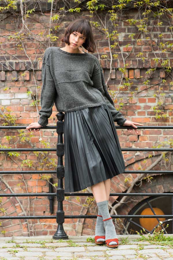 43-06 Greygraphic tröja