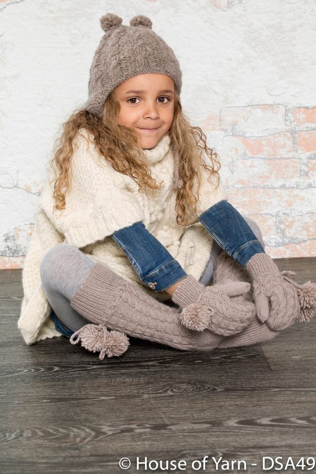 49-17 Nina Knestrømper