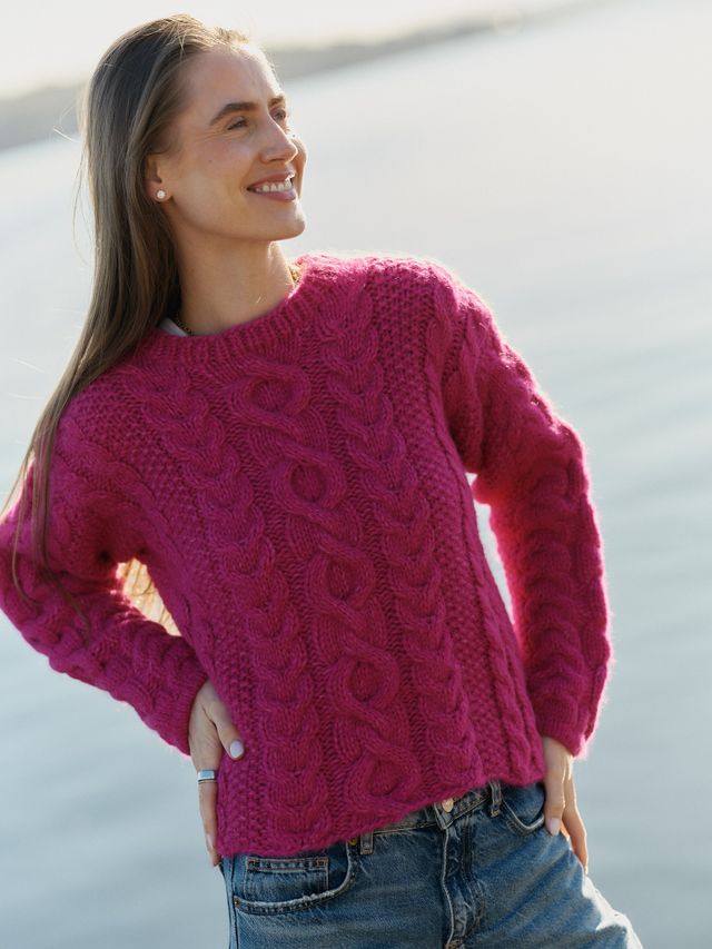 521EI-02a Ella Crewneck