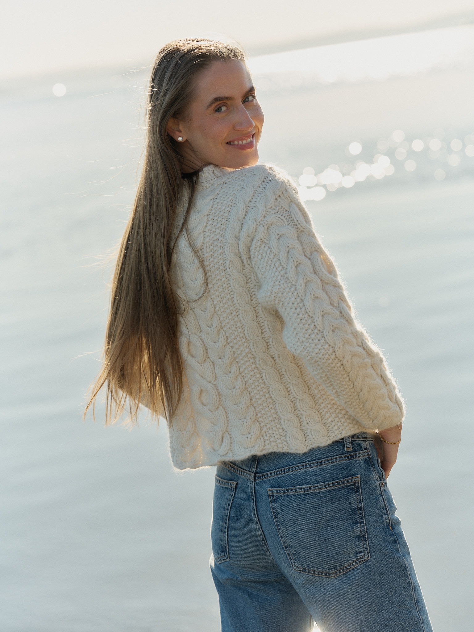 521EI-02c Ella Crewneck