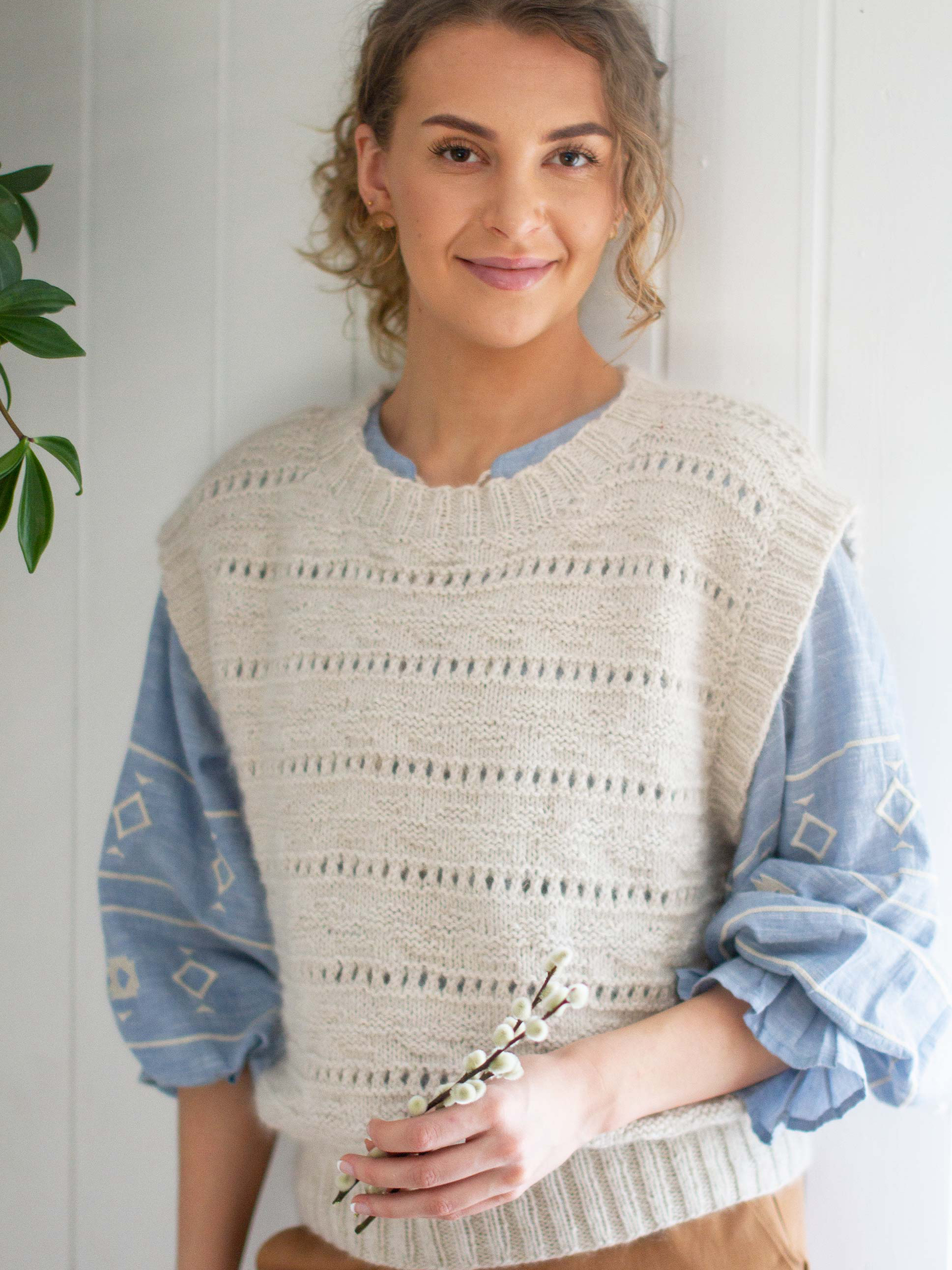 Englamark väst ljus beige melerad