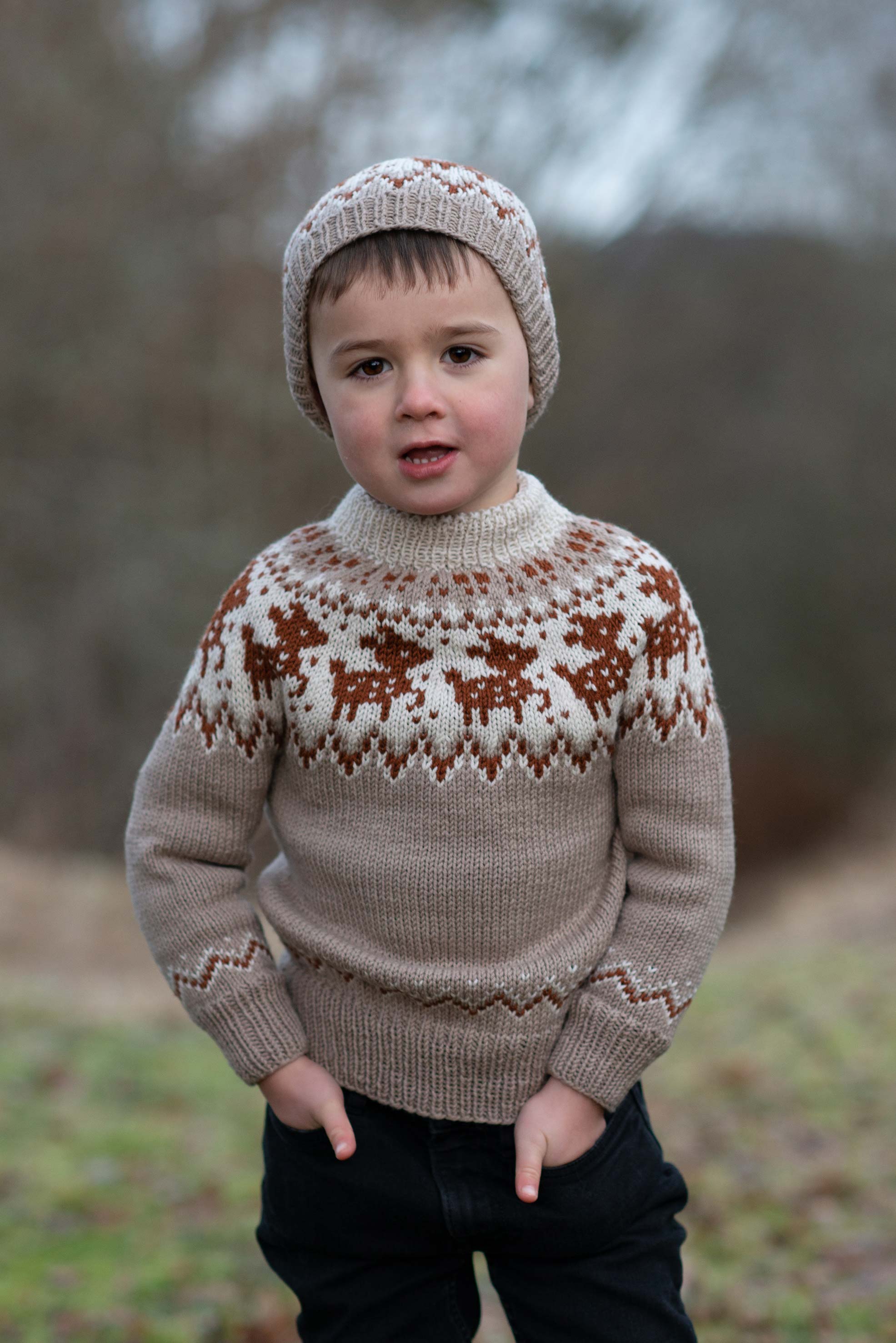 Fauna tröja och mössa beige