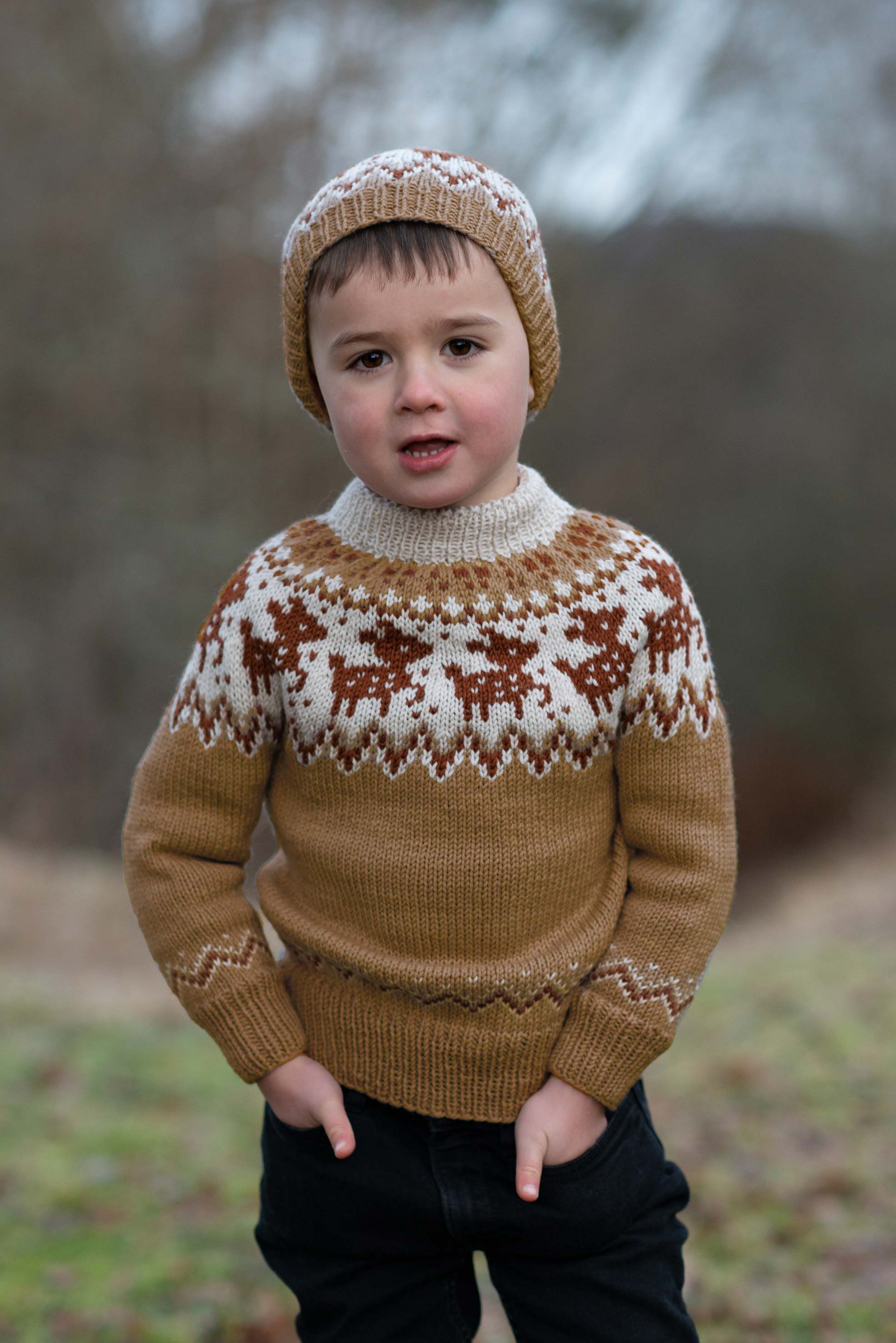 Fauna tröja och mössa varm beige