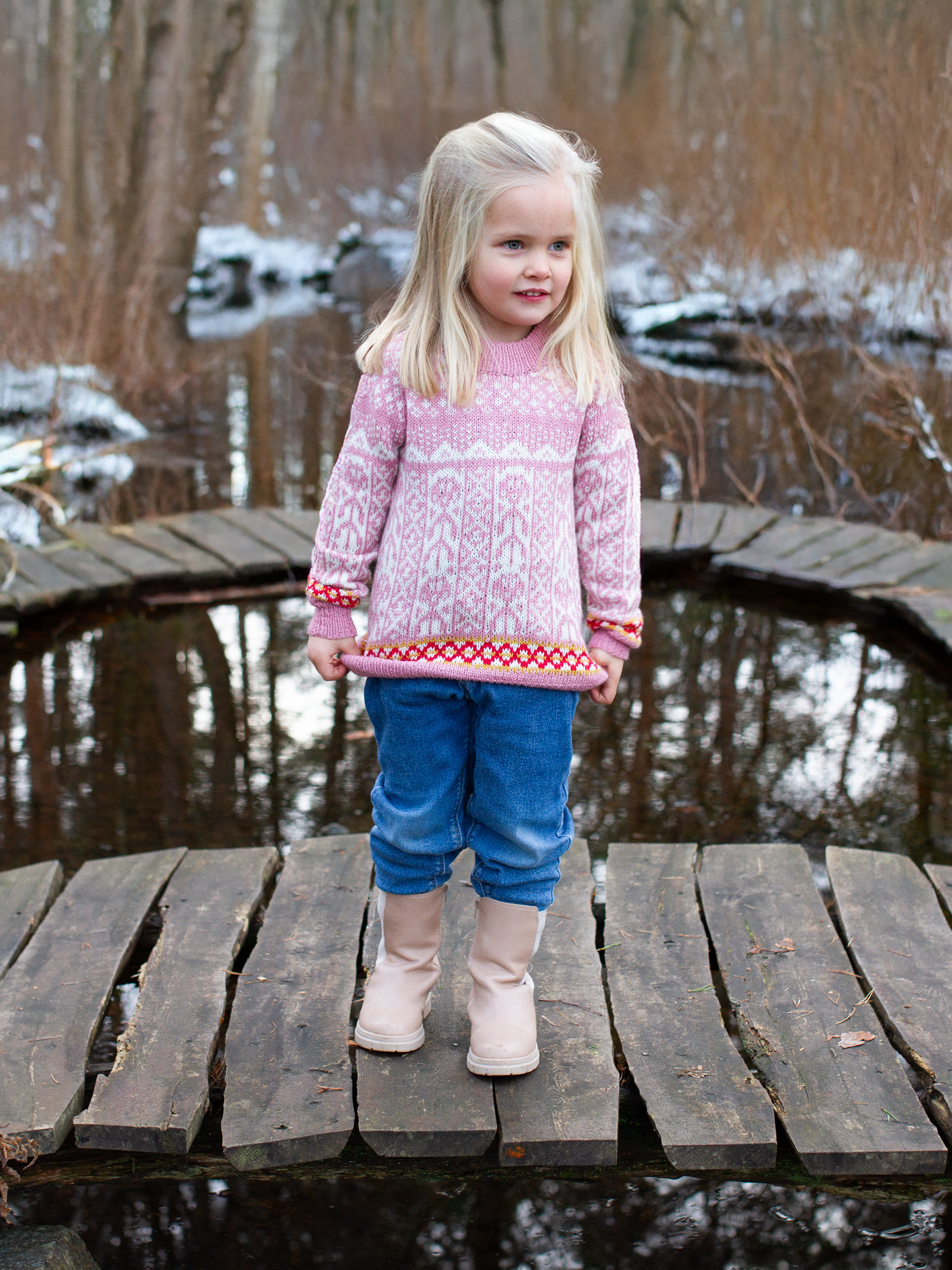 521K-08b FLÅM tröja mini