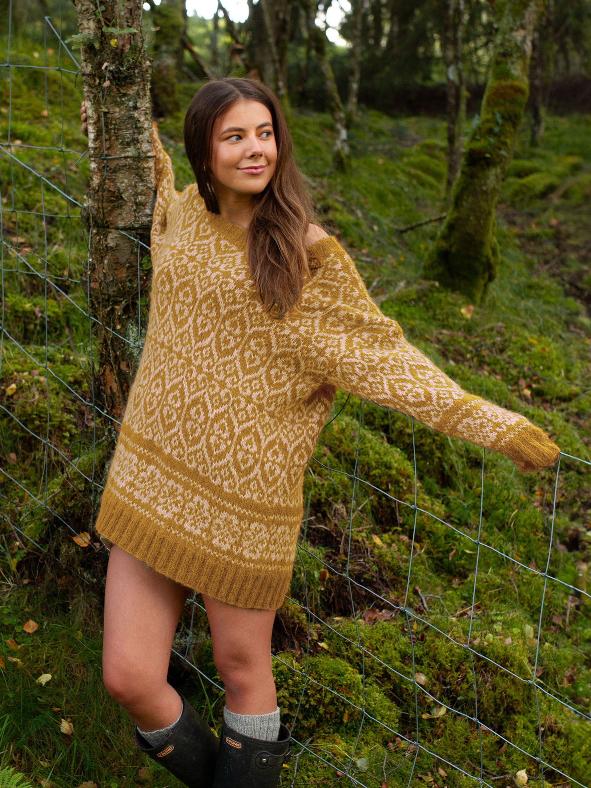 425K-02 FLID tröja vol.1 ockergul