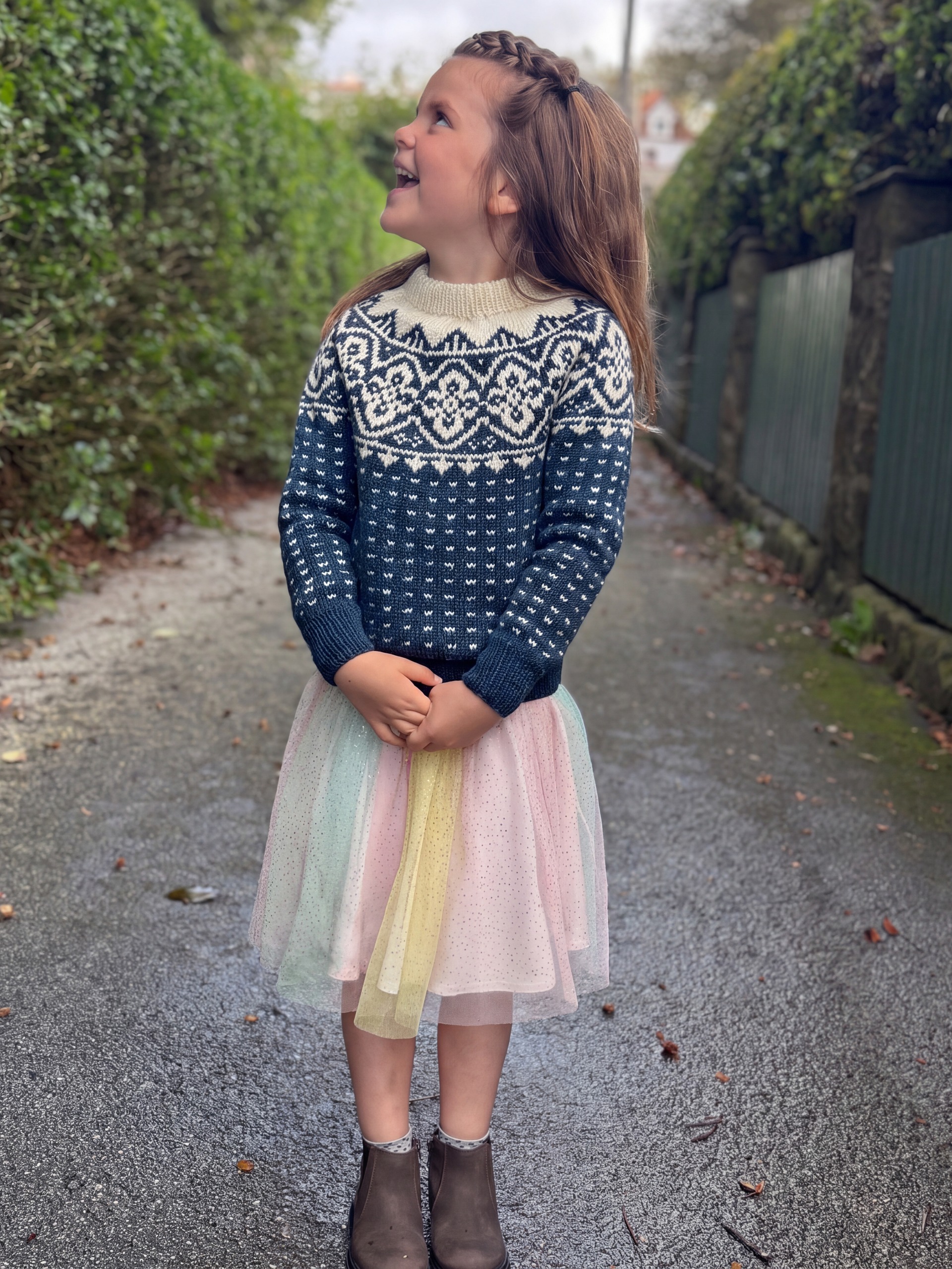 521K-04a MOY wool tröja mini