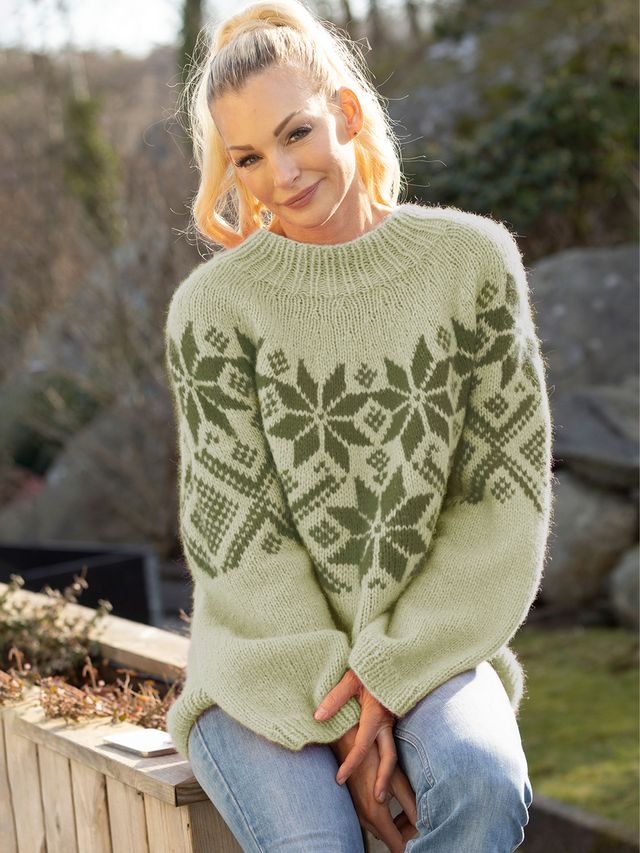 2416-2 Luna tröja ljus mossgrön/grön