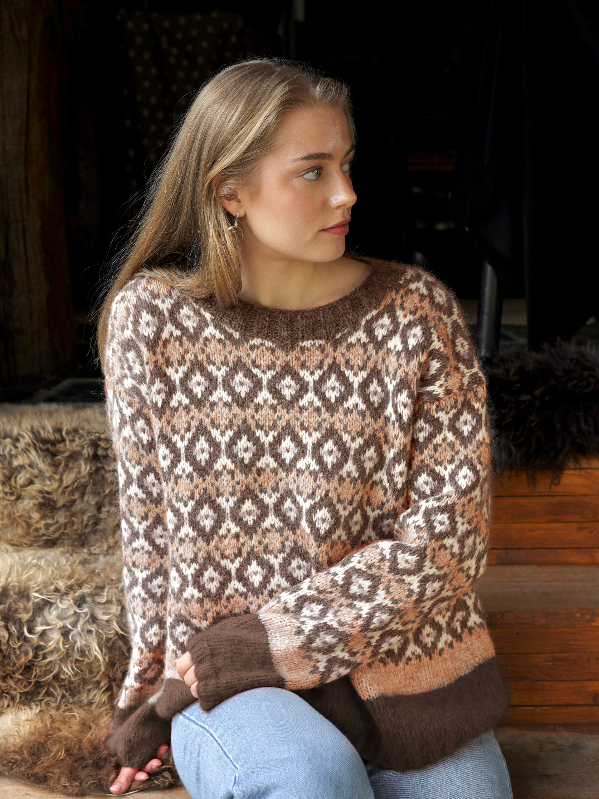 529S-04d MIEAU unisex