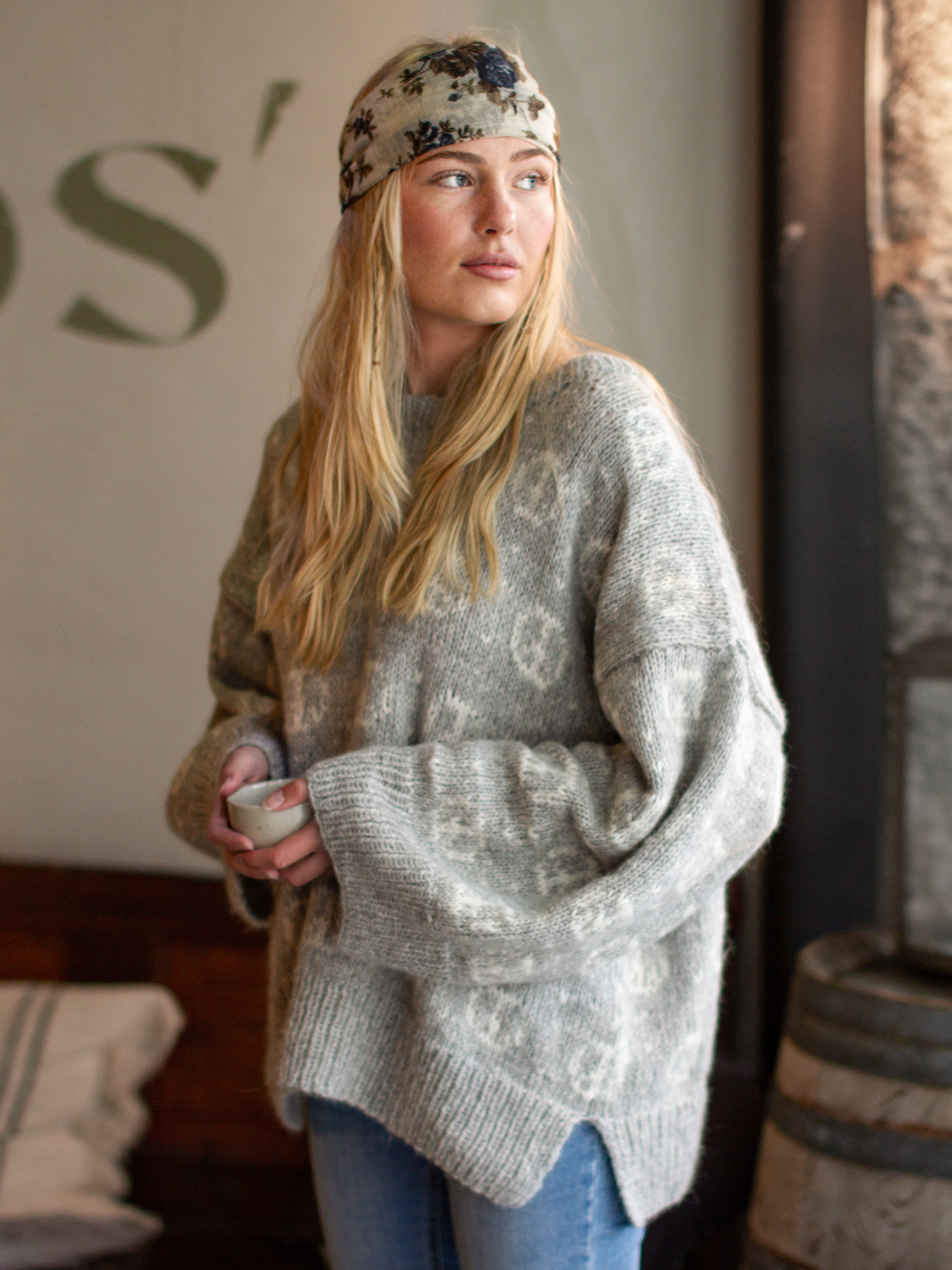 322K-05c PEACE tröja