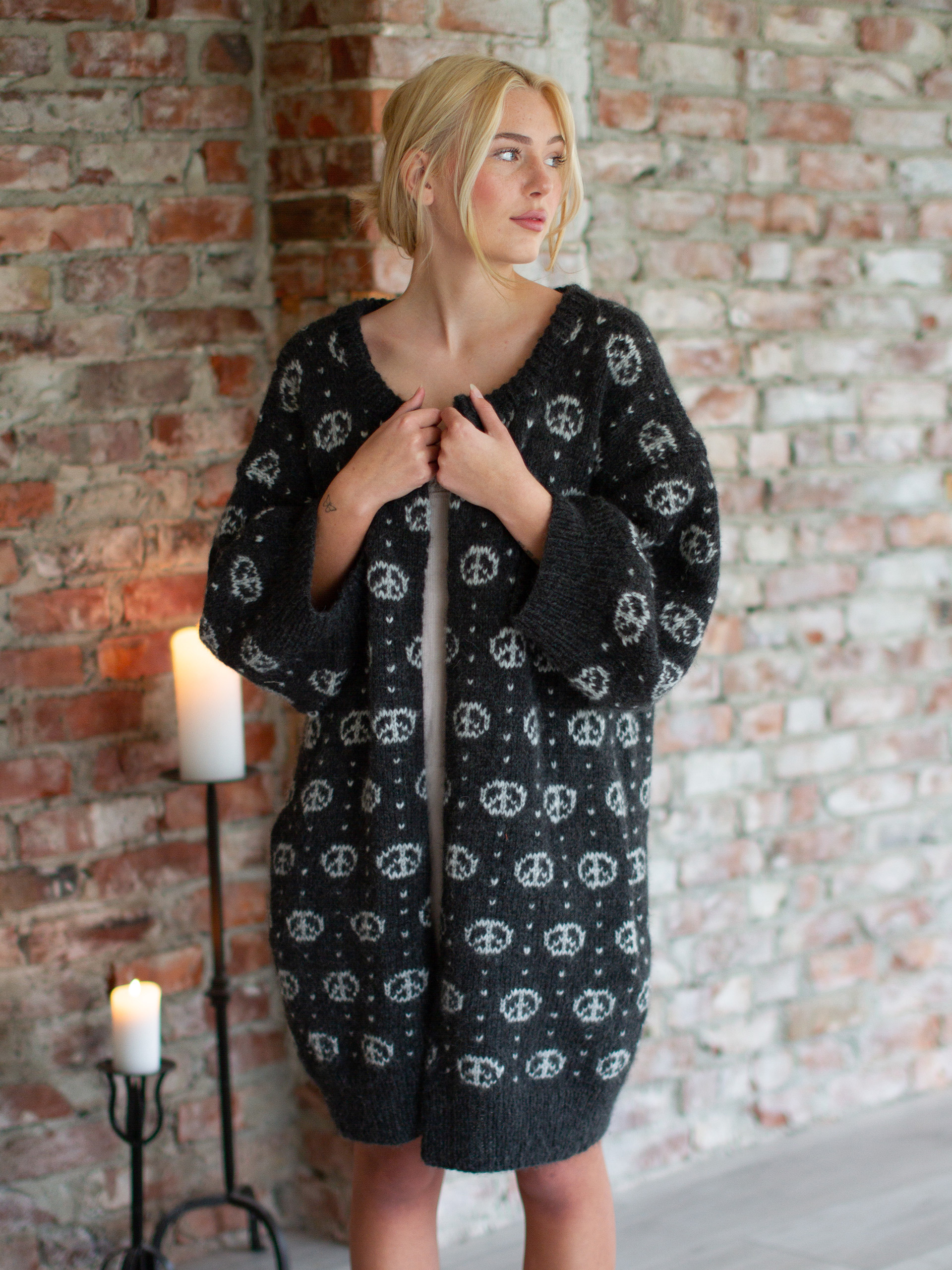 322K-08b PEACE täcka