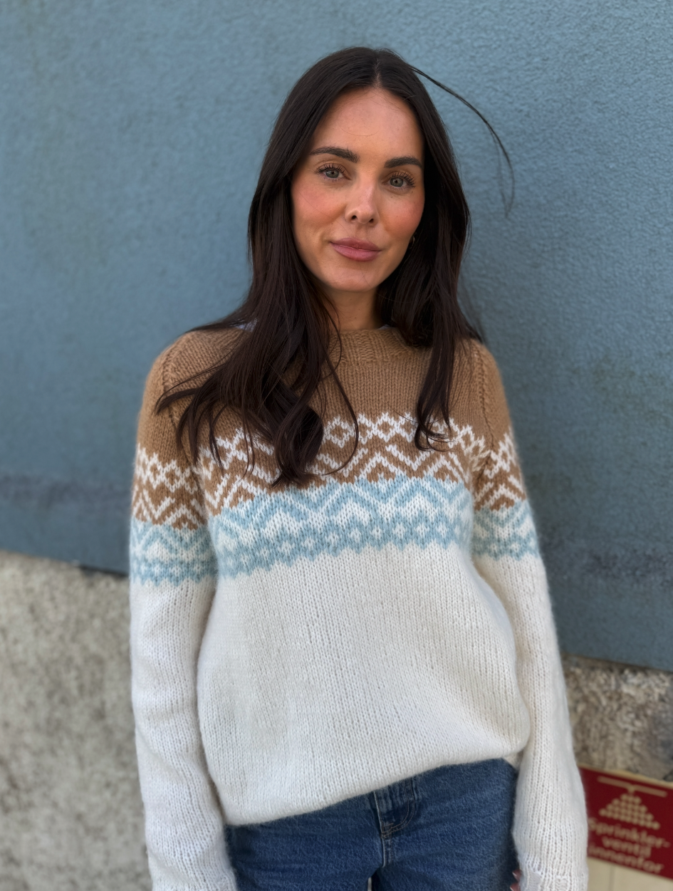 Lande tröja beige