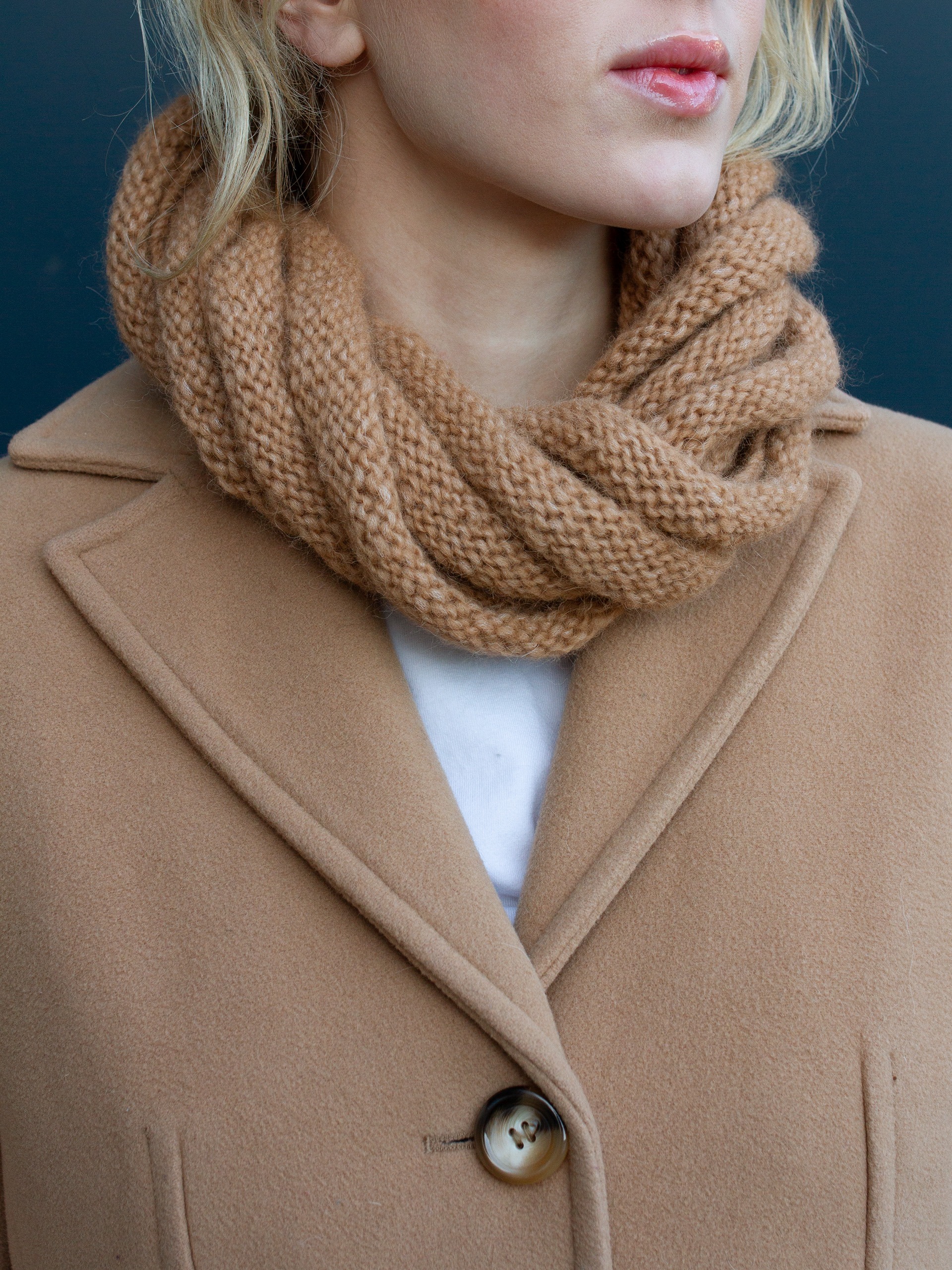 421M-01a SNOOR halsduk