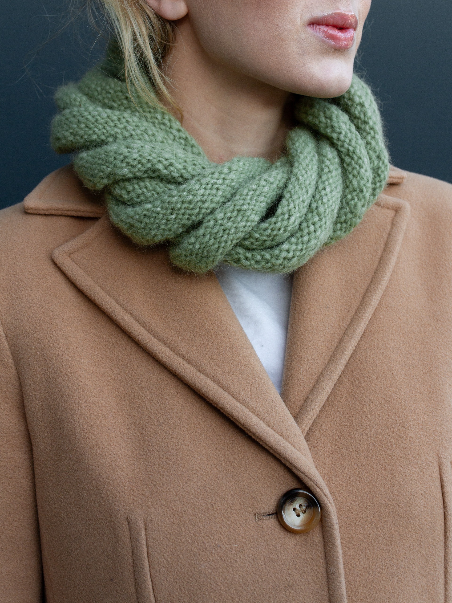 421M-01a SNOOR halsduk